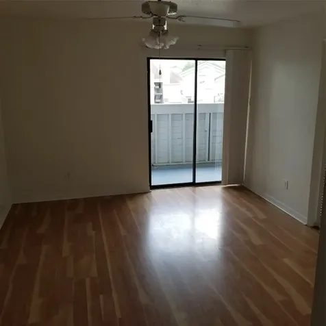 3015 Walnut Bend Lane 33 Houston TX 77042
