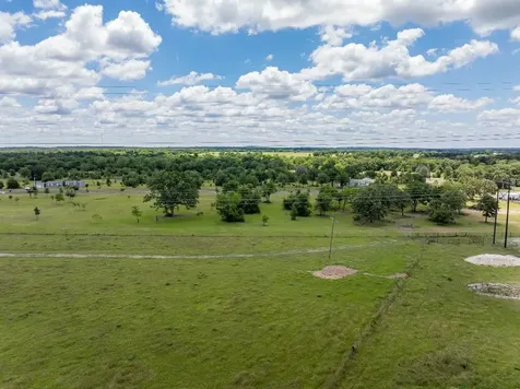 6757 Atakapan Trail Bedias TX 77831