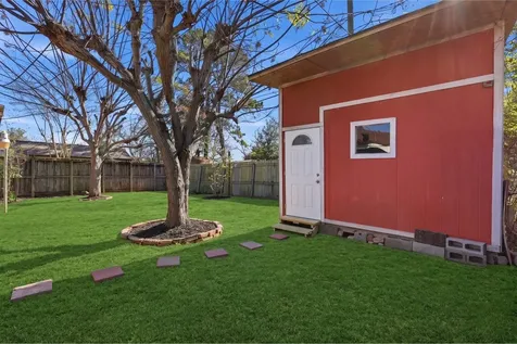 2716 Windsor Lane Pasadena TX 77506