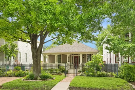 2020 Columbia Street Houston TX 77008