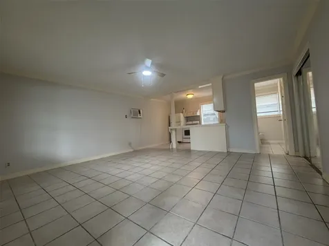 613 Pacific Street 1 Houston TX 77006