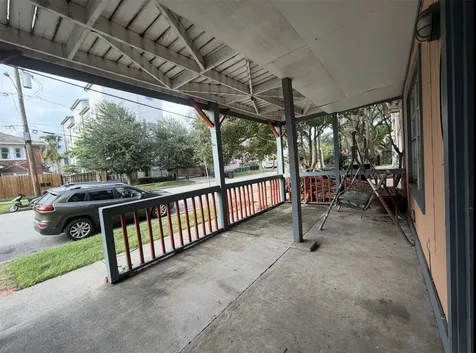 613 Pacific Street 1 Houston TX 77006
