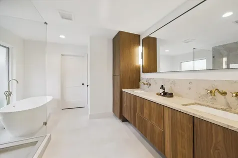 6110 Yarwell Drive Houston TX 77096