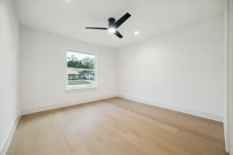 6110 Yarwell Drive Houston TX 77096