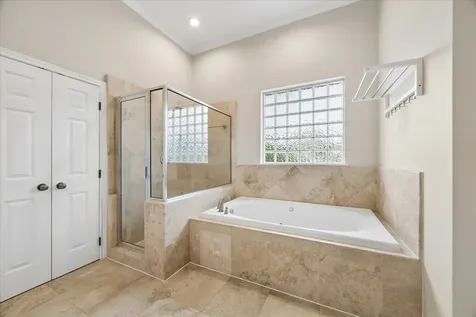 18725 Egret Oaks Lane Webster TX 77058