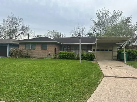 6841 Concho Street Houston TX 77074