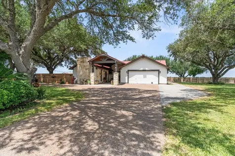 9795 County Road 2249 Sinton TX 78387
