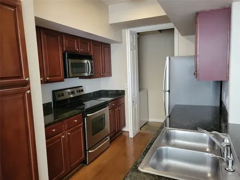 7575 Kirby Drive 1211 Houston TX 77030