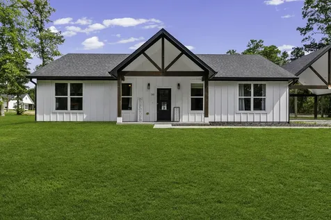 141 Summer Place Livingston TX 77351