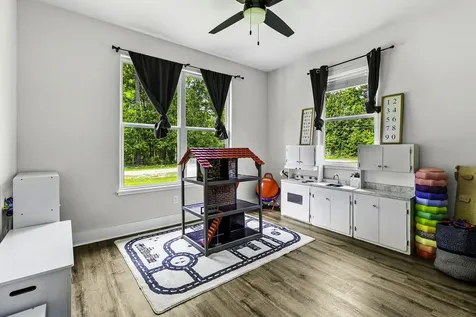 141 Summer Place Livingston TX 77351