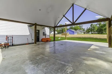 141 Summer Place Livingston TX 77351