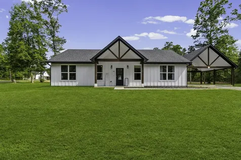 141 Summer Place Livingston TX 77351