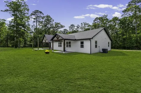 141 Summer Place Livingston TX 77351
