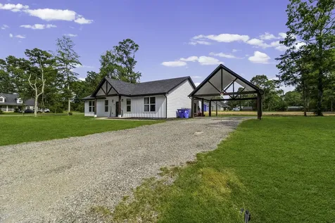 141 Summer Place Livingston TX 77351