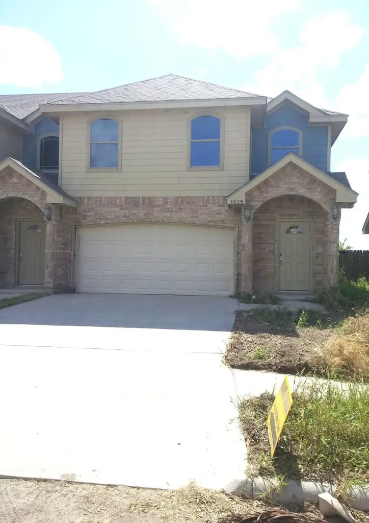 1025 Yellow Hammer Street Rio Grande City TX 78582