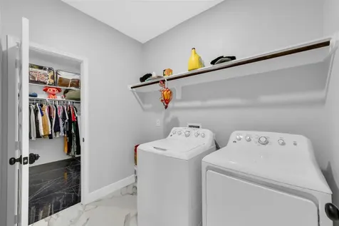 5414 Huepers Street Alvin TX 77511