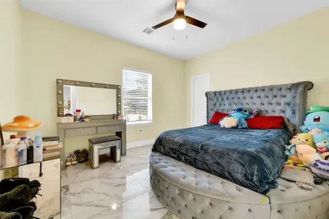 5414 Huepers Street Alvin TX 77511