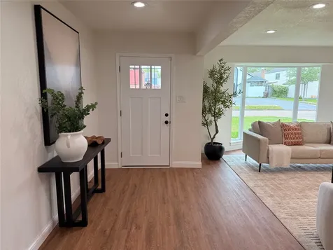 3303 Freshmeadows Drive Houston TX 77063