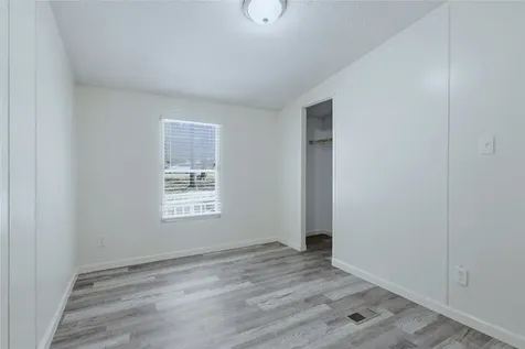 4484 Grand Oaks Drive Willis TX 77378