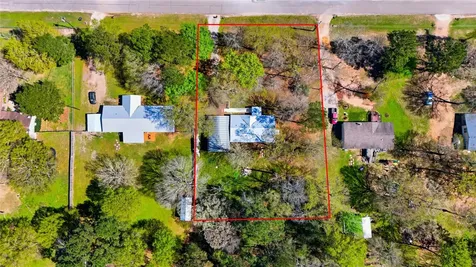 4484 Grand Oaks Drive Willis TX 77378
