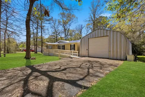 4484 Grand Oaks Drive Willis TX 77378