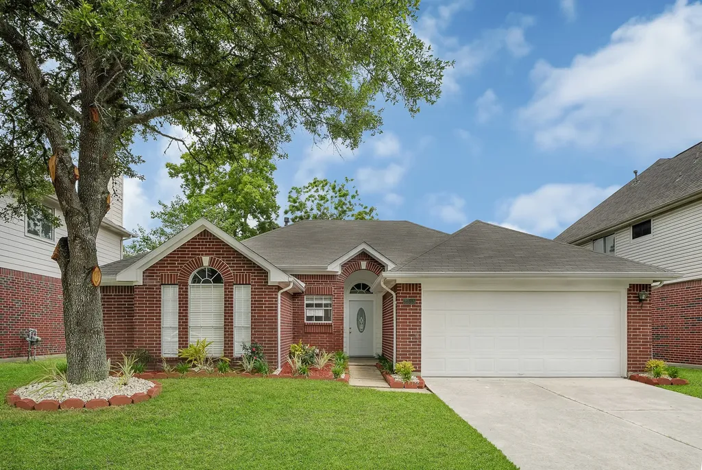 3515 Walden Drive Pearland TX 77584