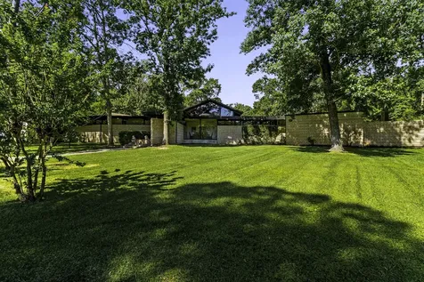 146 Billandrea Lane Panorama Village TX 77304