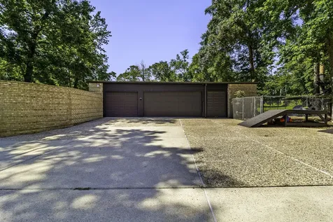 146 Billandrea Lane Panorama Village TX 77304
