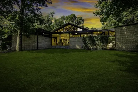 146 Billandrea Lane Panorama Village TX 77304