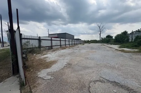 1904 Little York Road Houston TX 77093