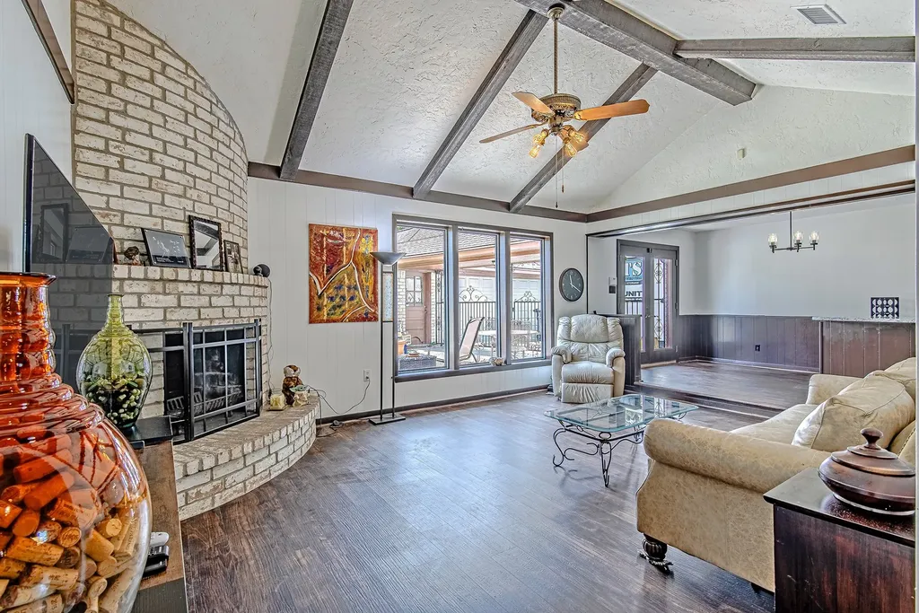 2310 Brooktree Drive Houston TX 77008