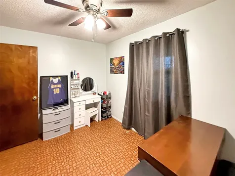 821 S Mill Street Flatonia TX 78941
