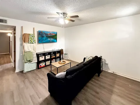 821 S Mill Street Flatonia TX 78941