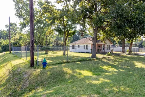 9010 Wheatley Street Houston TX 77088