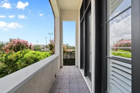 1156 Mosaico Lane Houston TX 77055