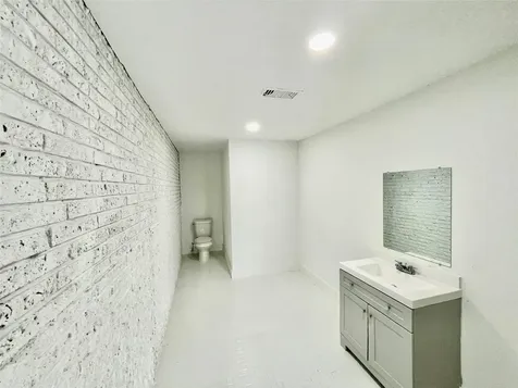 6601 Sherman Street Houston TX 77011