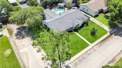2503 Stoney Brook Drive Houston TX 77063