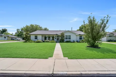 2503 Stoney Brook Drive Houston TX 77063