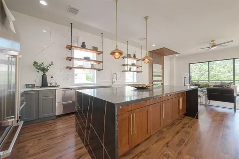 5510 Bosque Street Houston TX 77056
