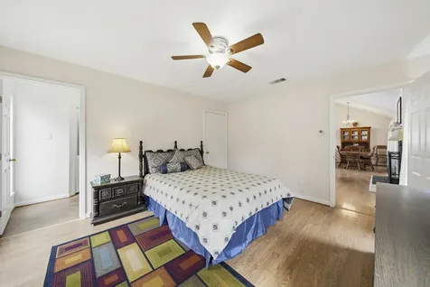 2610 Indian Trail Deer Park TX 77536