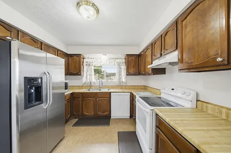 2610 Indian Trail Deer Park TX 77536