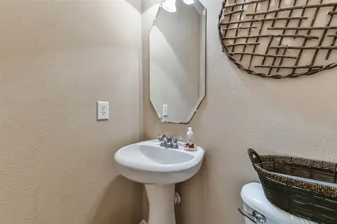 12206 Bell Creek Drive Pearland TX 77584