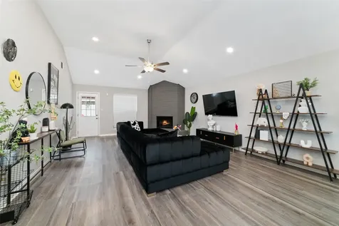 12702 Ashford Creek Houston TX 77082