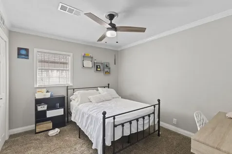 1006 Montgomery Street Port Neches TX 77651