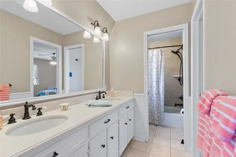 6903 Ashmore Drive Houston TX 77069