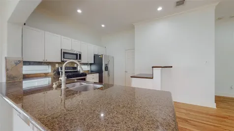5843 Petty Street C Houston TX 77007
