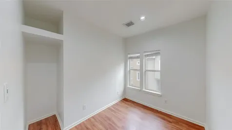 5843 Petty Street C Houston TX 77007