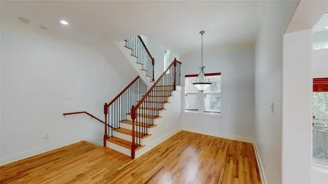 5843 Petty Street C Houston TX 77007