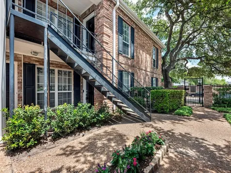 6402 Del Monte Drive 46 Houston TX 77057