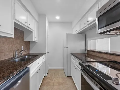 6402 Del Monte Drive 46 Houston TX 77057